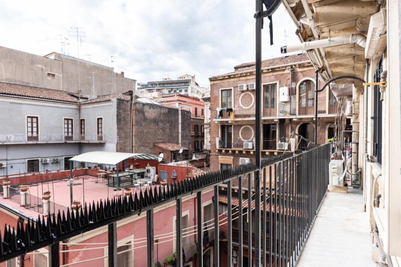 Via Etnea Cozy Apartment With Balcony 卡塔尼亚 外观 照片